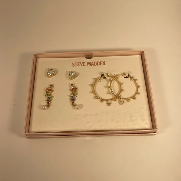 🆕 Steve Madden Earring Set - Picture 1 of 5